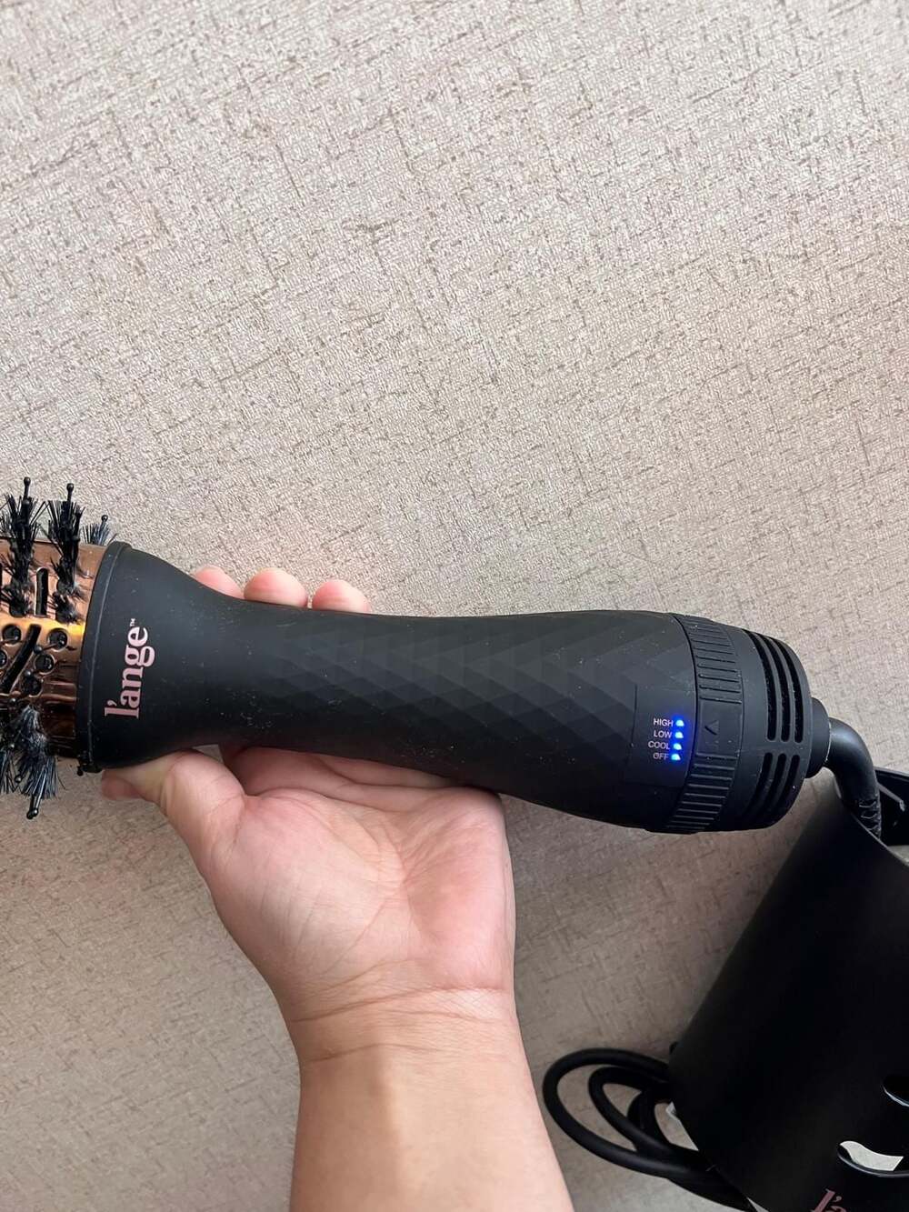 L'Ange Le Volume 2-in-1 Volumizing Titanium Brush Dryer Model AB0317